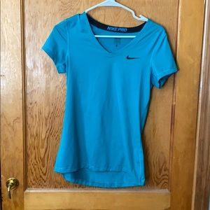 Medium Nike Pro Top